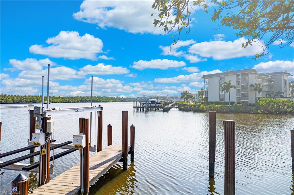 MANGROVE BAY - Residential