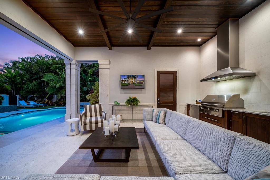 OLDE NAPLES - Residential