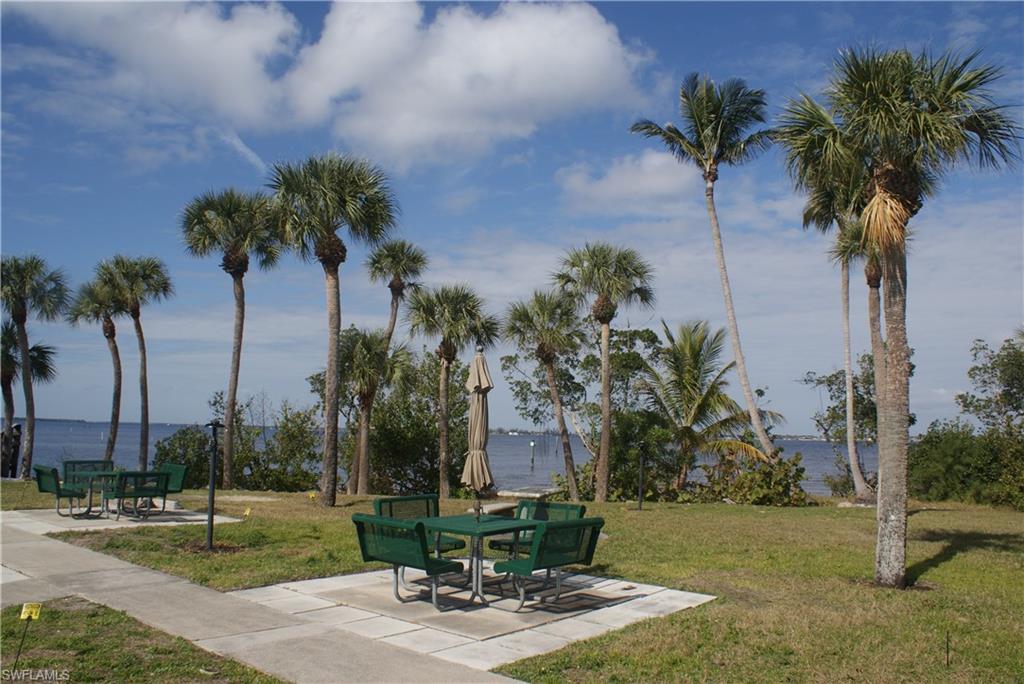 PEPPERTREE POINTE - Residential Lease