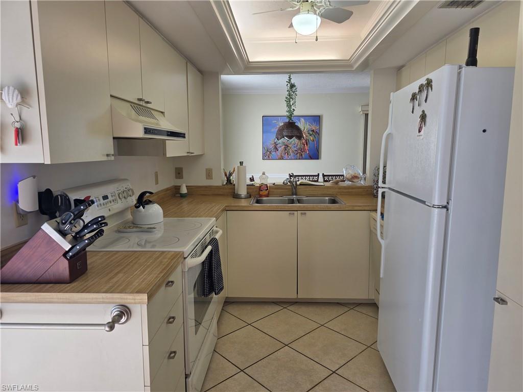 PEPPERTREE POINTE - Residential Lease