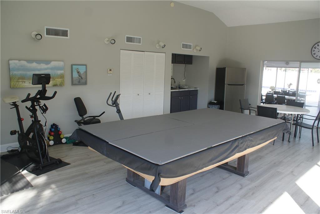 PEPPERTREE POINTE - Residential Lease