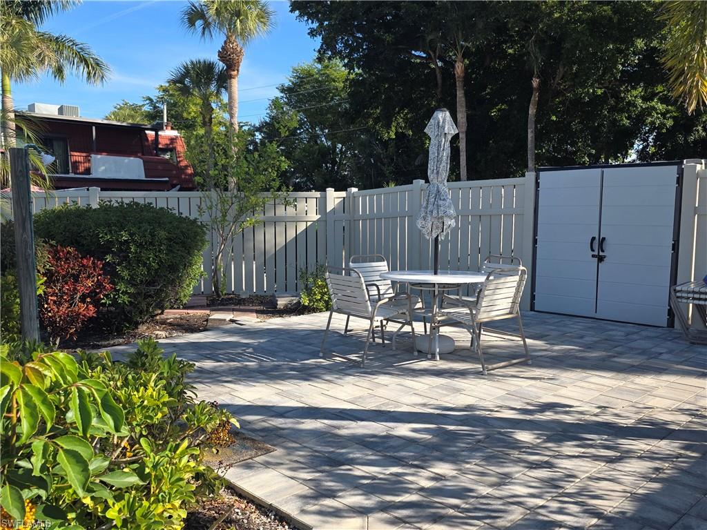 PEPPERTREE POINTE - Residential Lease