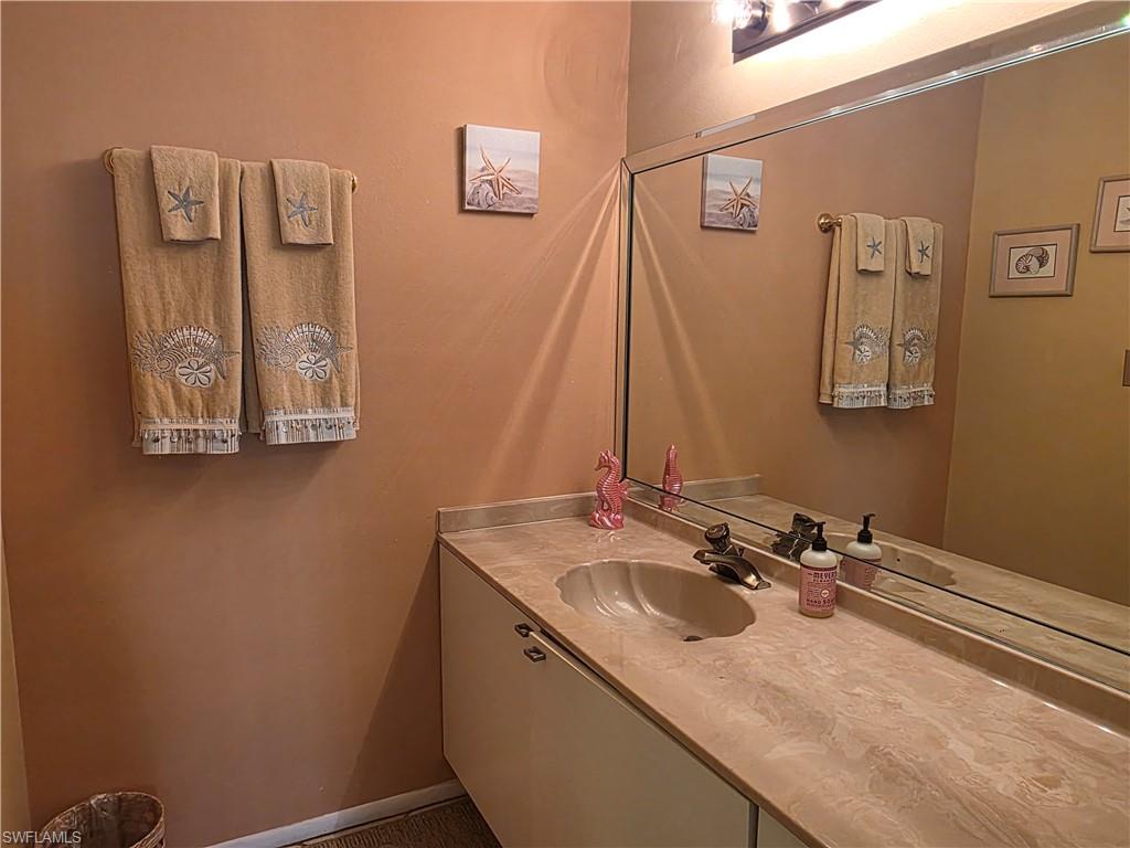 PEPPERTREE POINTE - Residential Lease