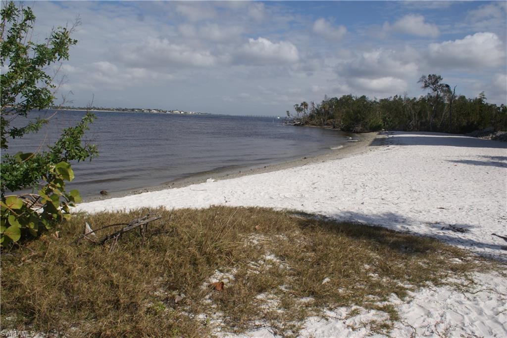 PEPPERTREE POINTE - Residential Lease