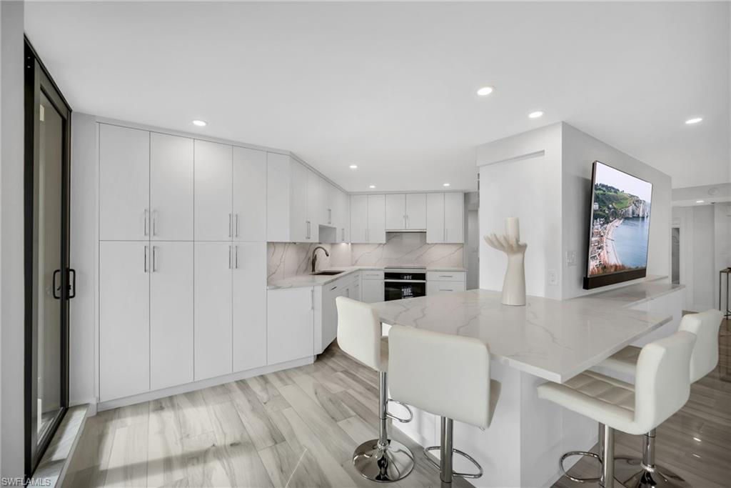 4551 Gulf Shore BLVD N 1805