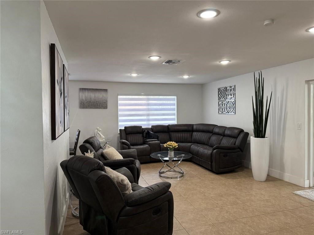 CAPE CORAL - Residential Lease