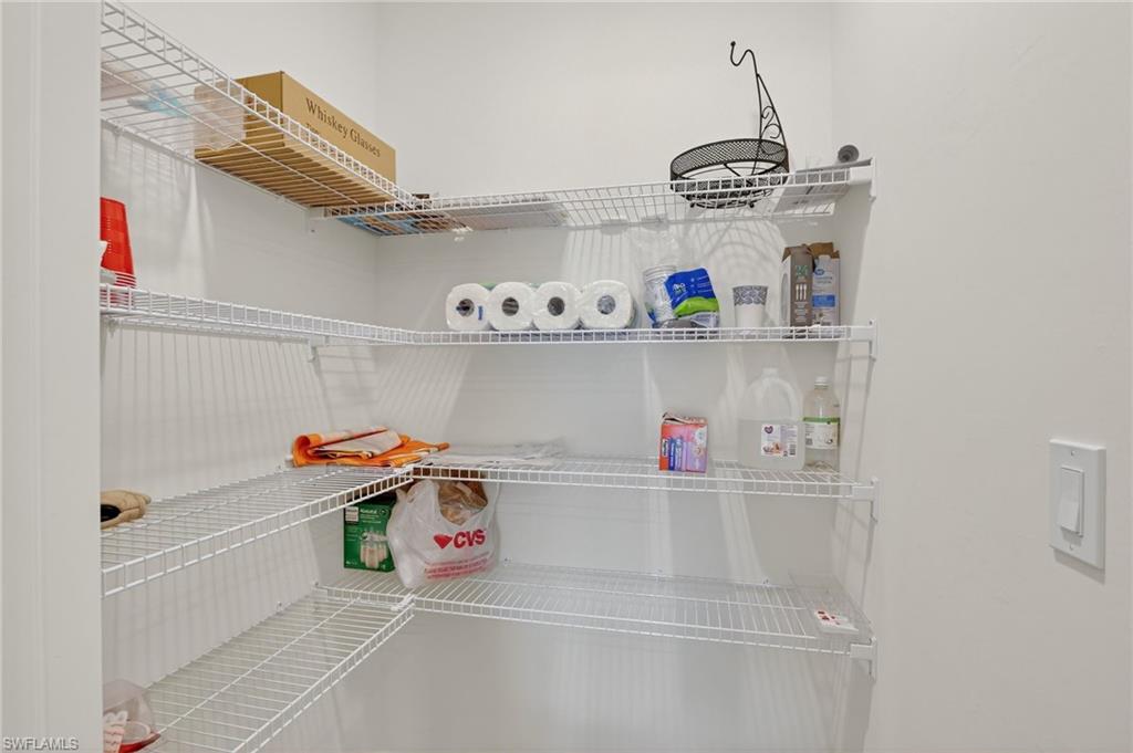 MEADOWOOD - Residential