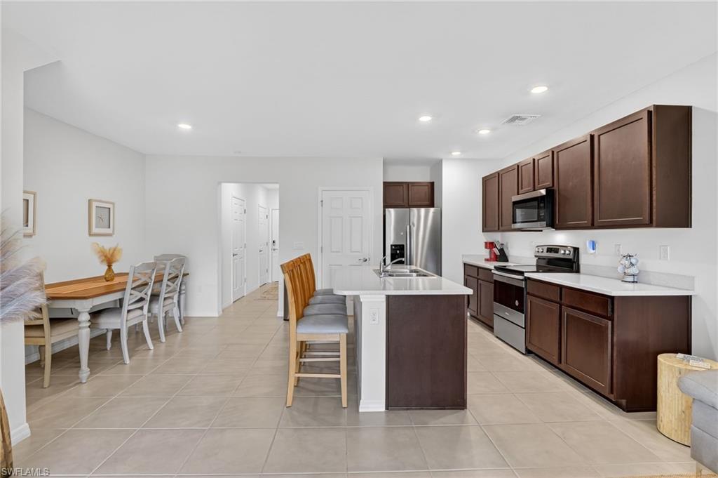 MEADOWOOD - Residential