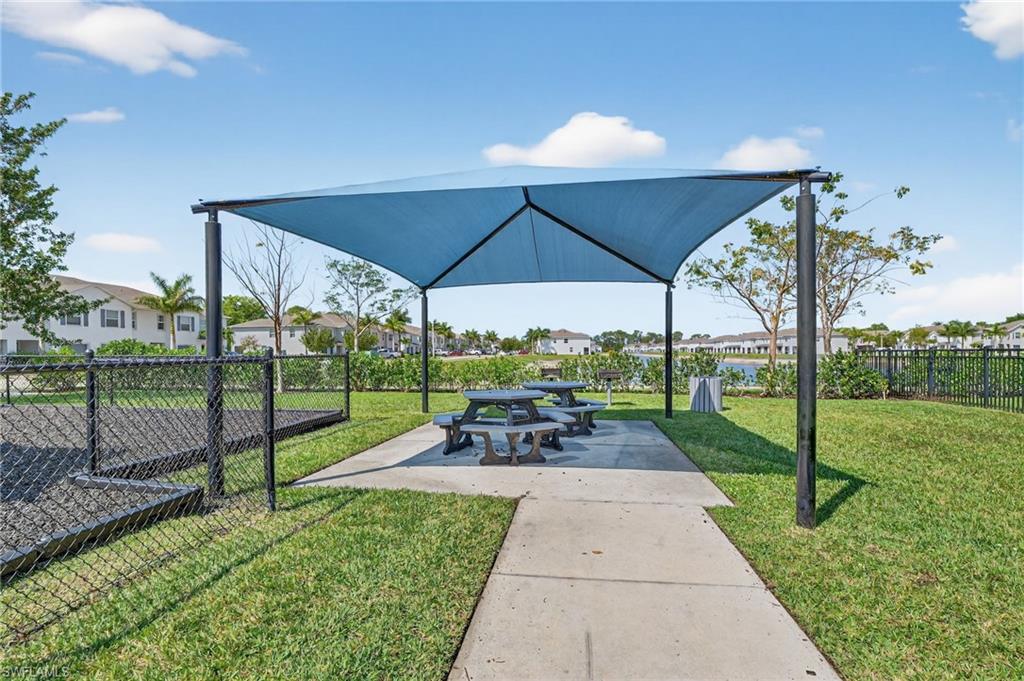 MEADOWOOD - Residential