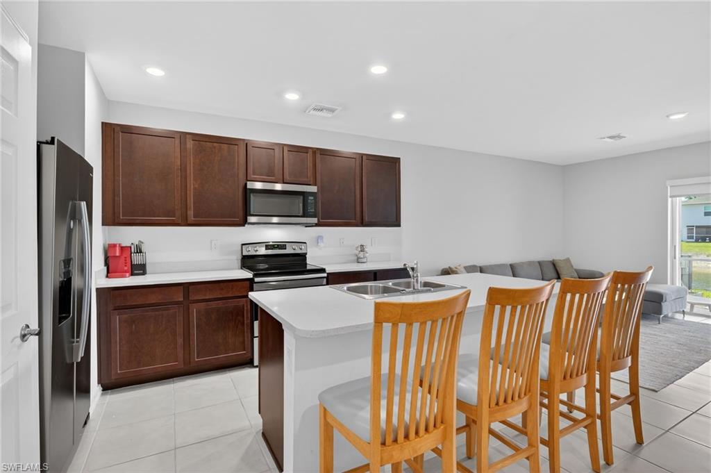 MEADOWOOD - Residential