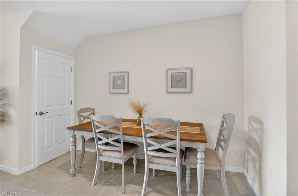 MEADOWOOD - Residential