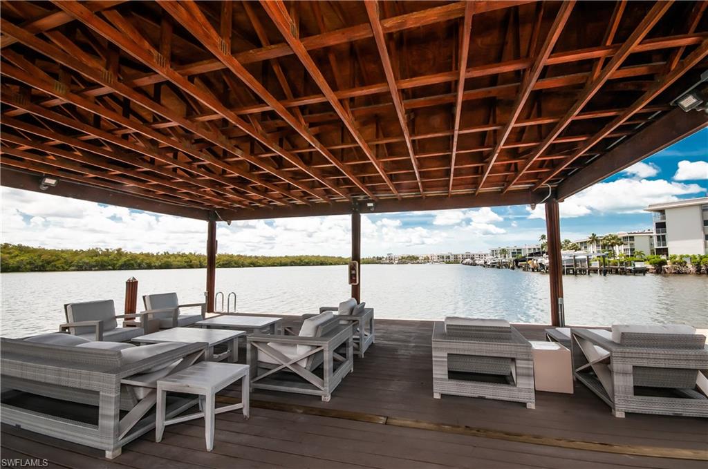 MANGROVE BAY - Residential