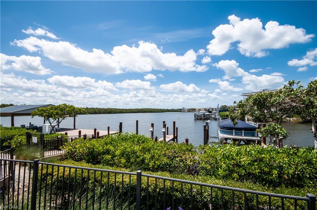 MANGROVE BAY - Residential