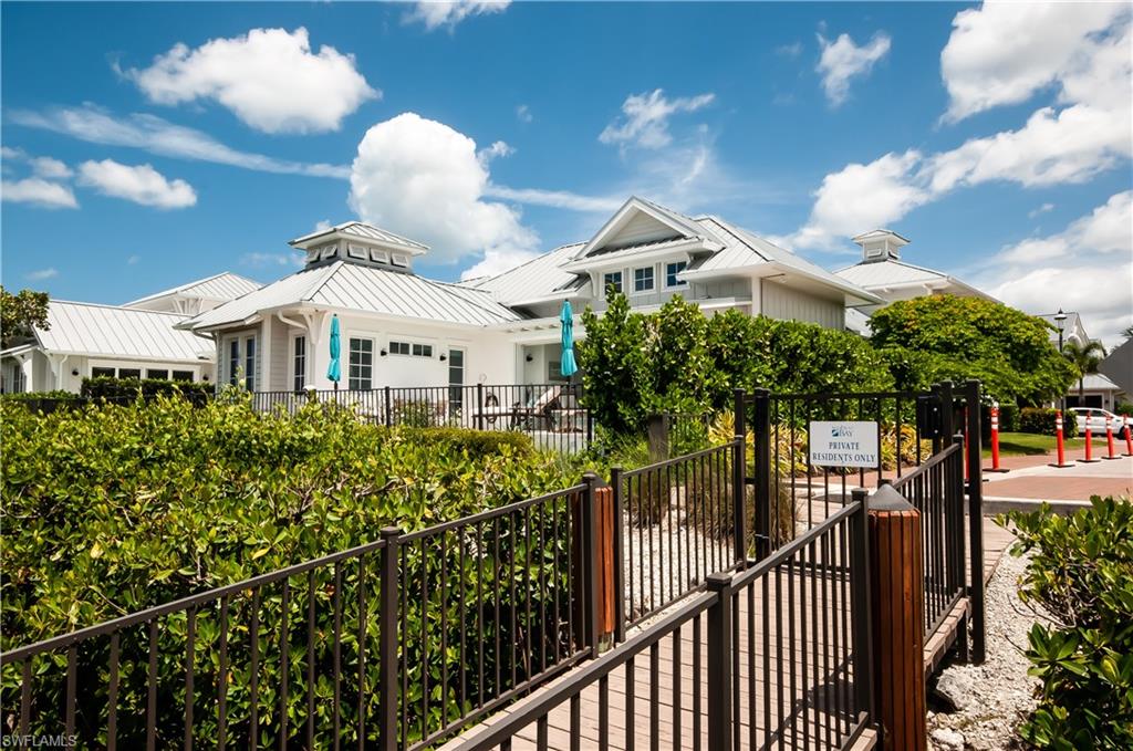 MANGROVE BAY - Residential