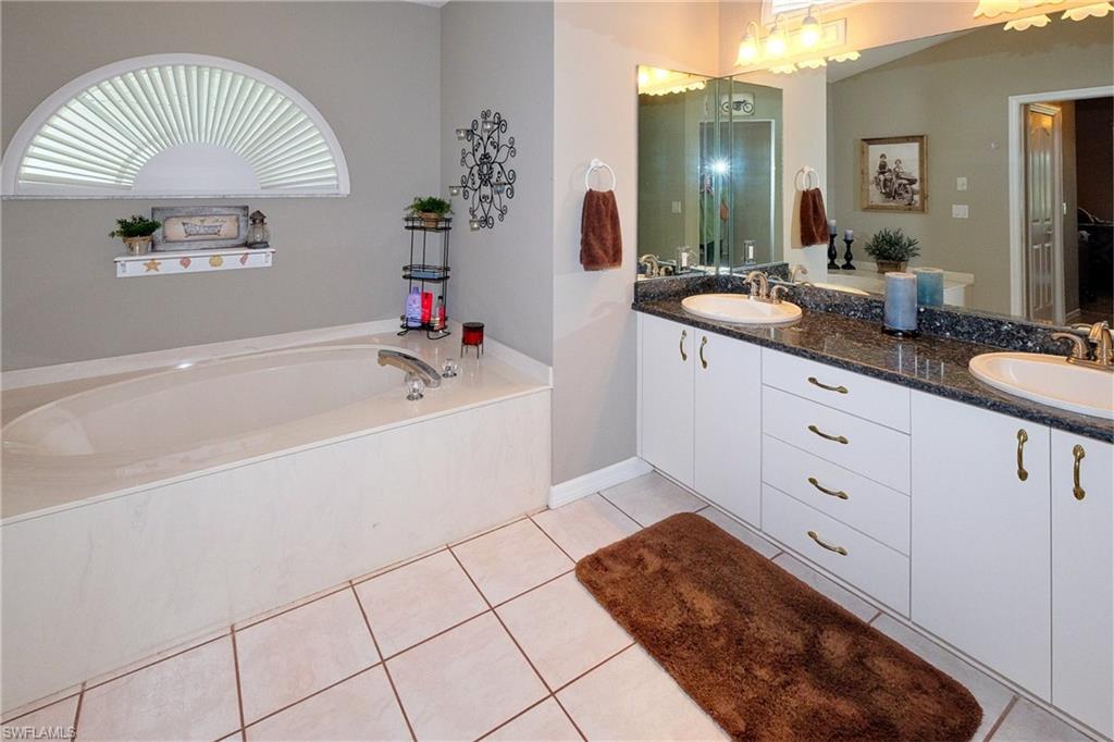 CAPE ROYAL - Residential