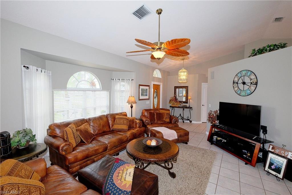 CAPE ROYAL - Residential