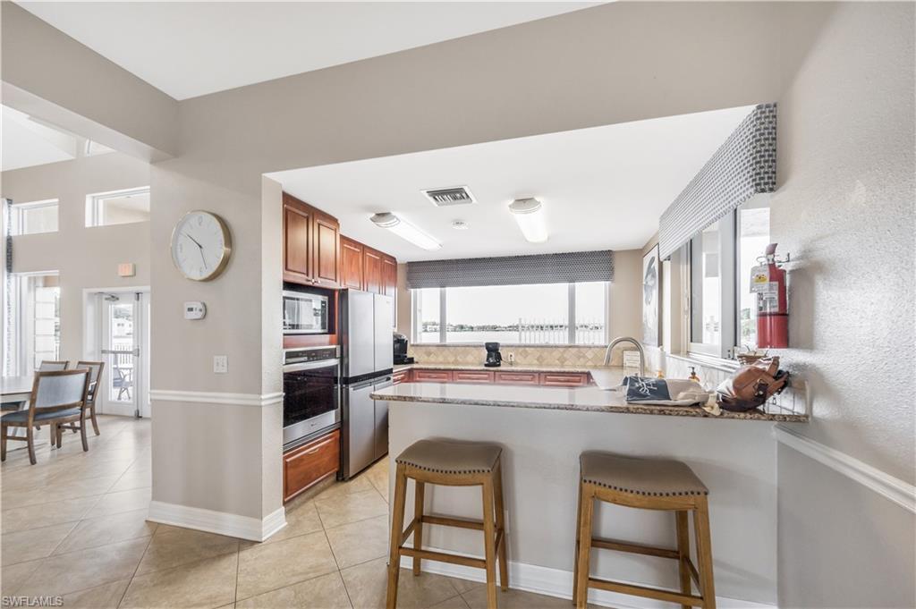 ROYAL VILLAS - Residential