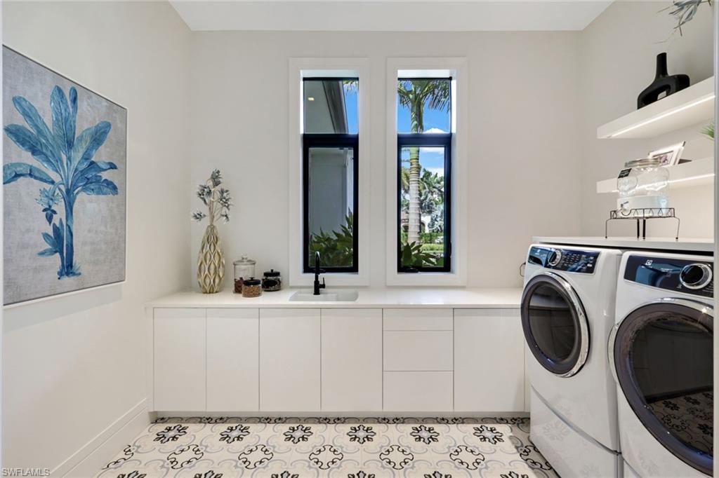 PINE RIDGE - Residential