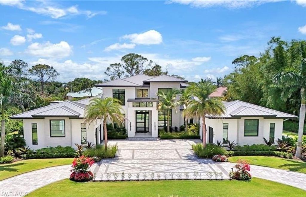 Photo of 493 Carica RD, NAPLES, FL 34108 (MLS # 225046903)