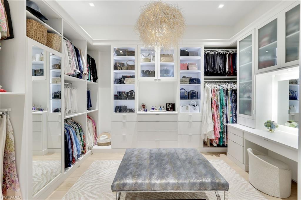 PINE RIDGE - Residential