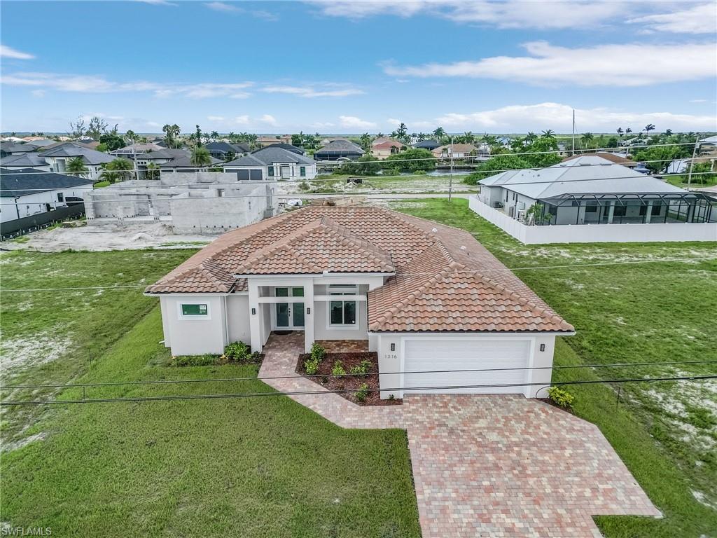 CAPE CORAL - Residential