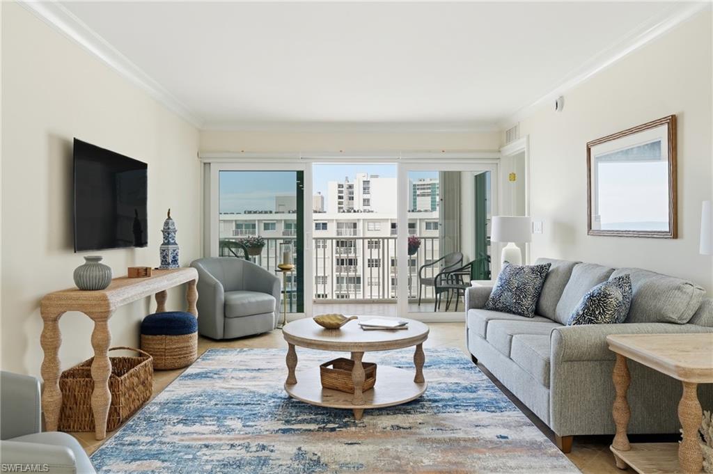 NAPLES CONTINENTAL - Residential Lease