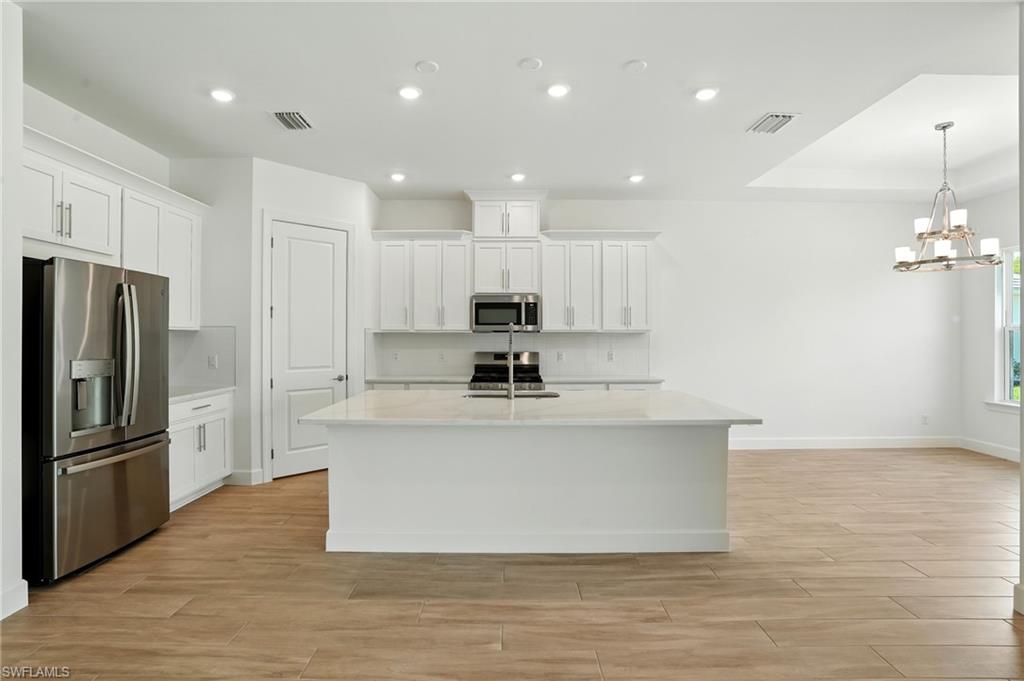 ESPLANADE LAKE CLUB - Residential Lease