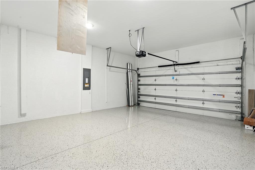 ESPLANADE LAKE CLUB - Residential Lease