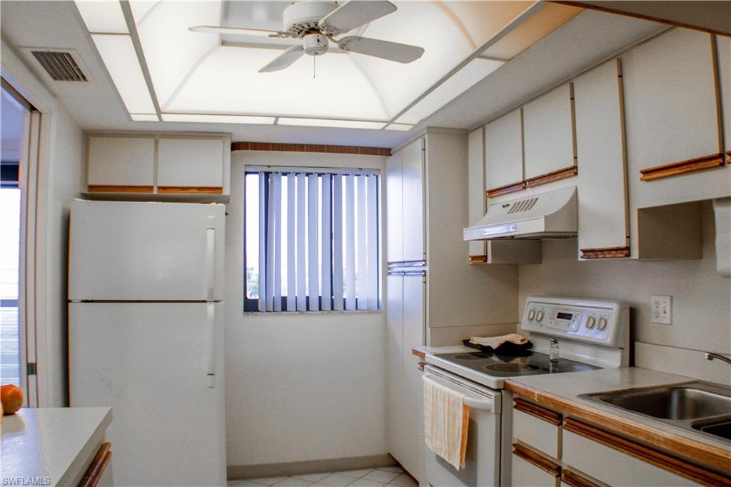 RIVER TOWERS CONDO - Residential