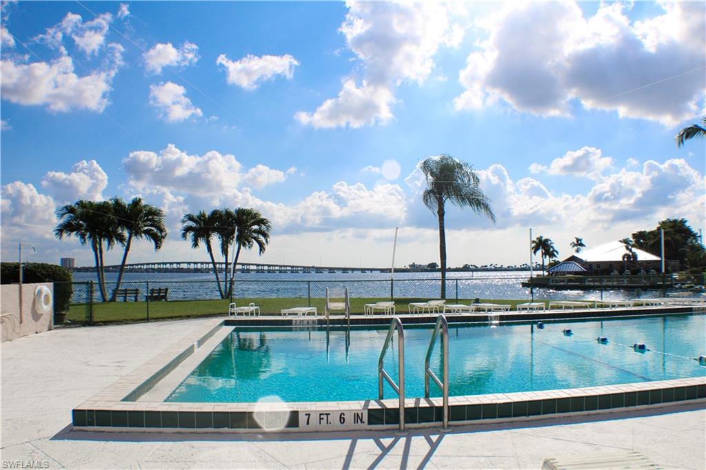 RIVER TOWERS CONDO - Residential