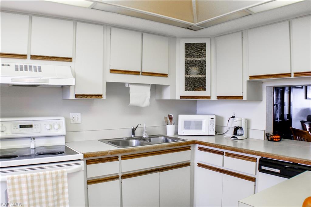 RIVER TOWERS CONDO - Residential