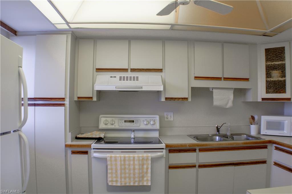 RIVER TOWERS CONDO - Residential