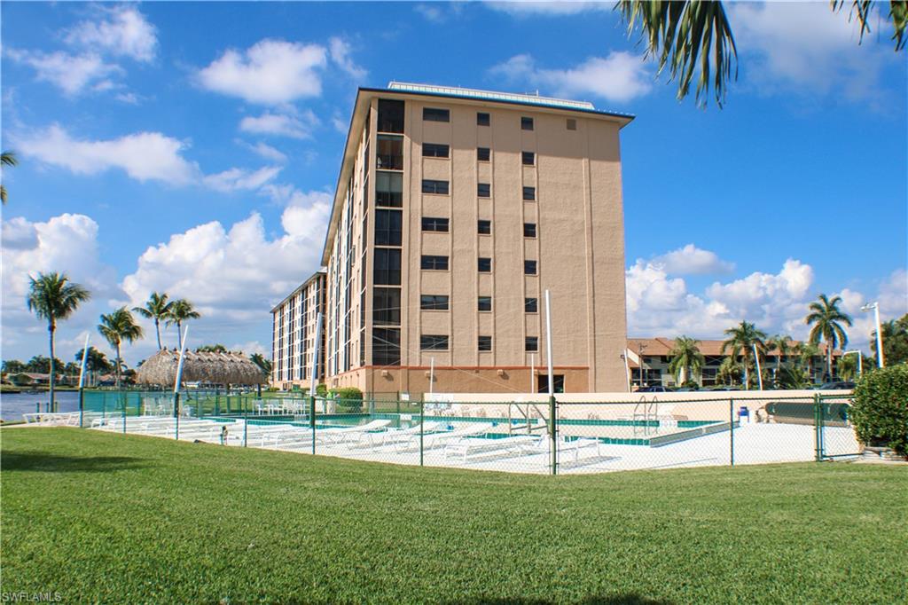 RIVER TOWERS CONDO - Residential