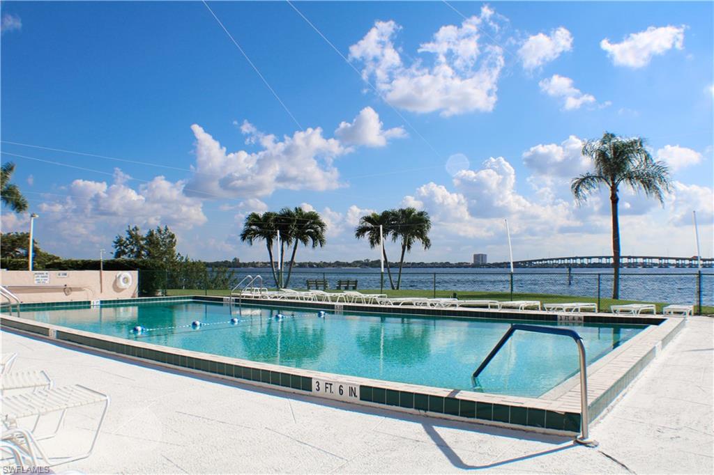 RIVER TOWERS CONDO - Residential