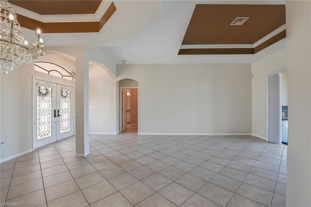 SPANISH WELLS - Residential