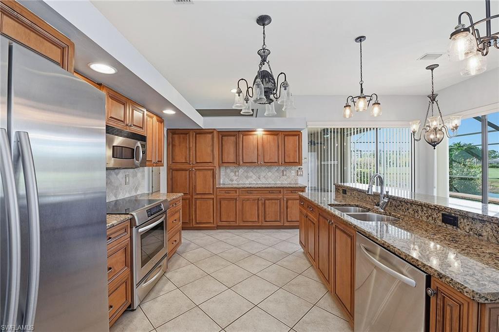 SPANISH WELLS - Residential