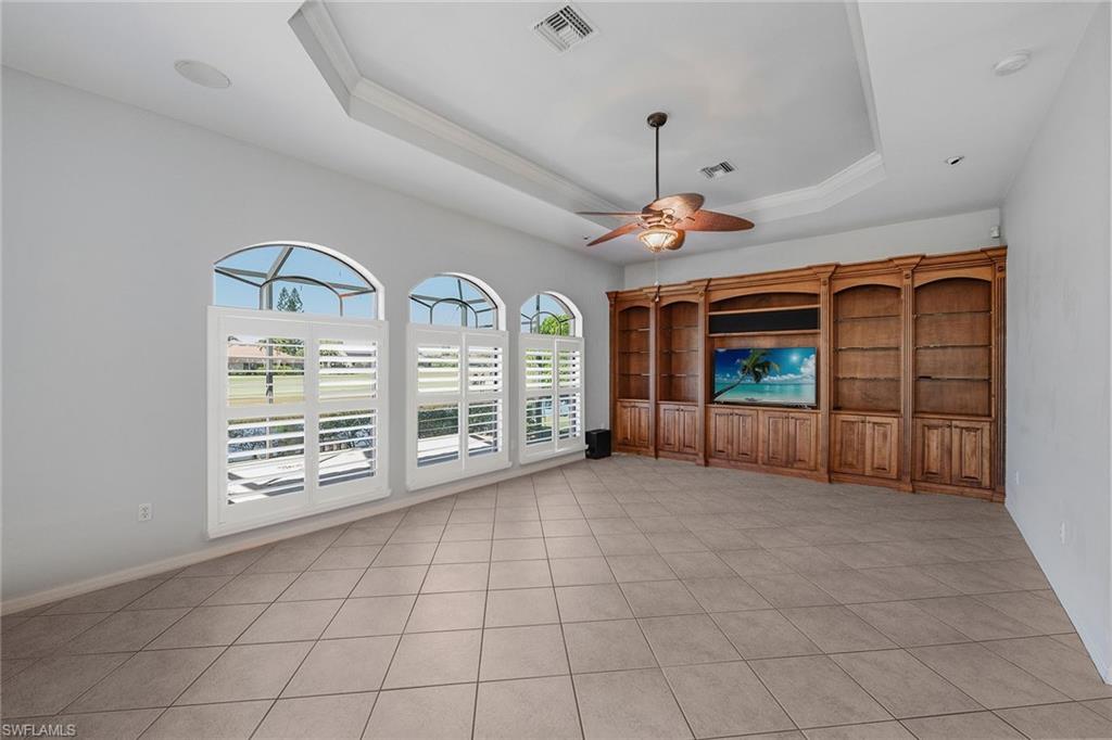 SPANISH WELLS - Residential