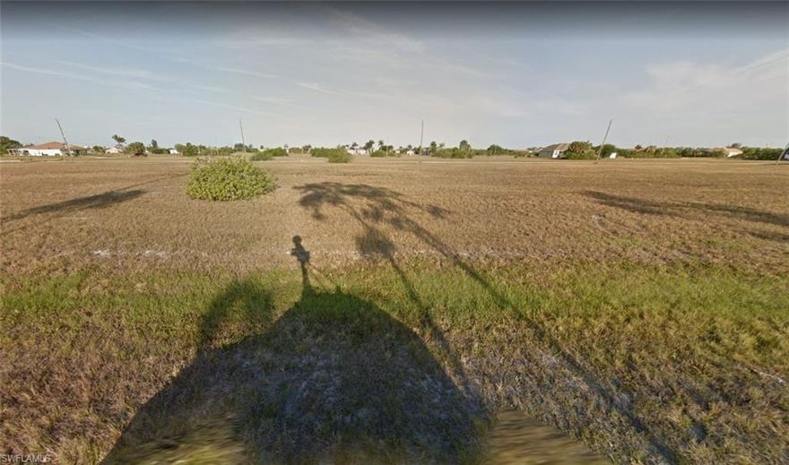 Build your dream home in this Western exposure lot, located in the growing area of Burnt Store Rd. Close to Burnt Store Marina, restaurant, commercial, and easy access to 41 & I-75.