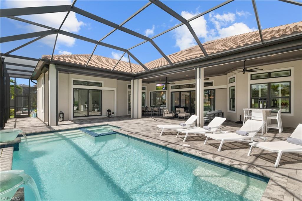 ESPLANADE - Residential