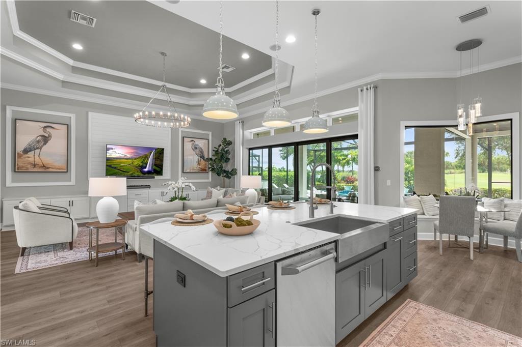 ESPLANADE - Residential