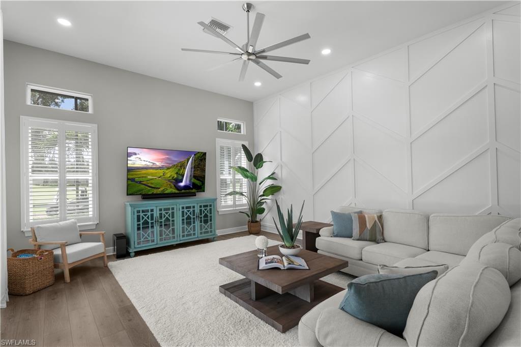 ESPLANADE - Residential