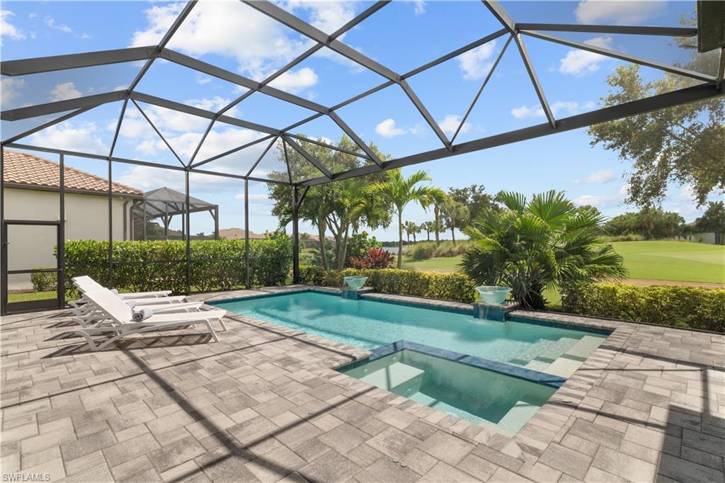 ESPLANADE - Residential