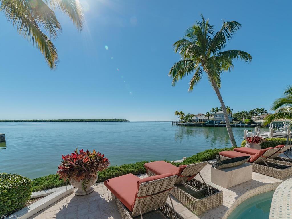 MARCO BEACH - Residential