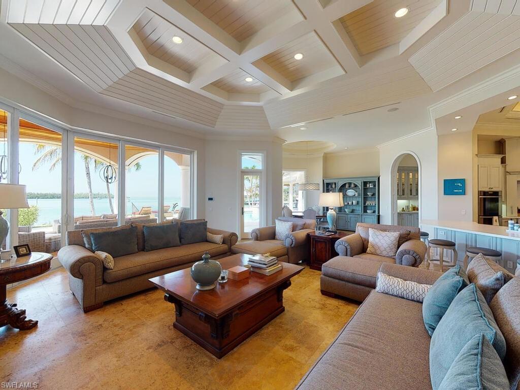 MARCO BEACH - Residential