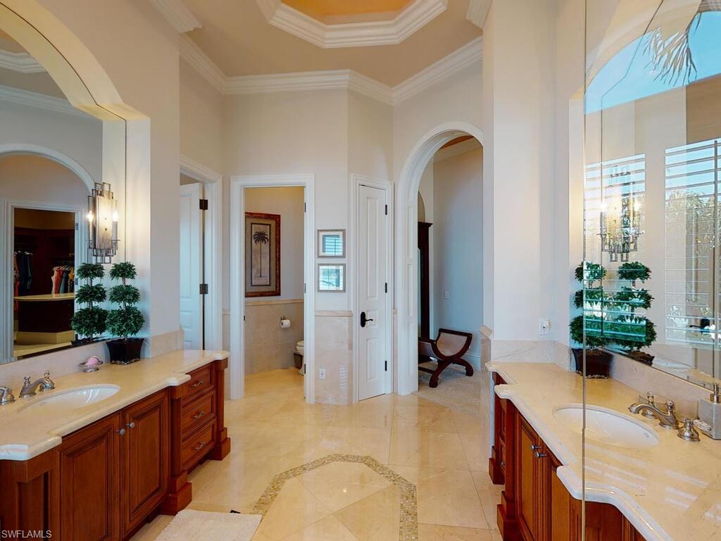 MARCO BEACH - Residential