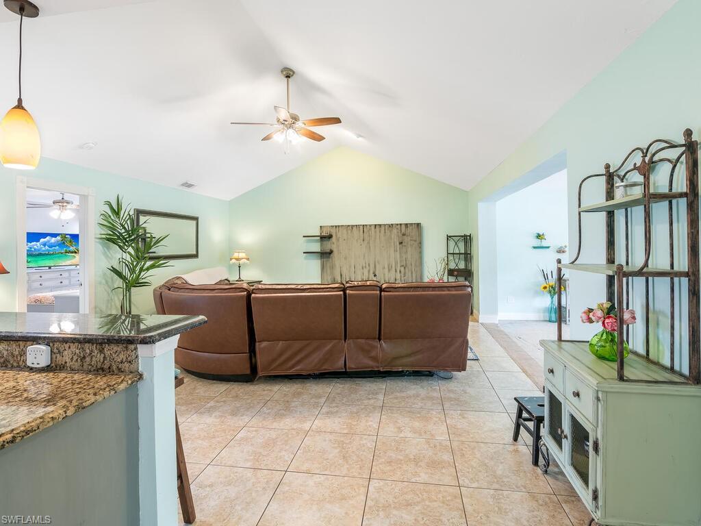 COLONIAL PINES - Residential