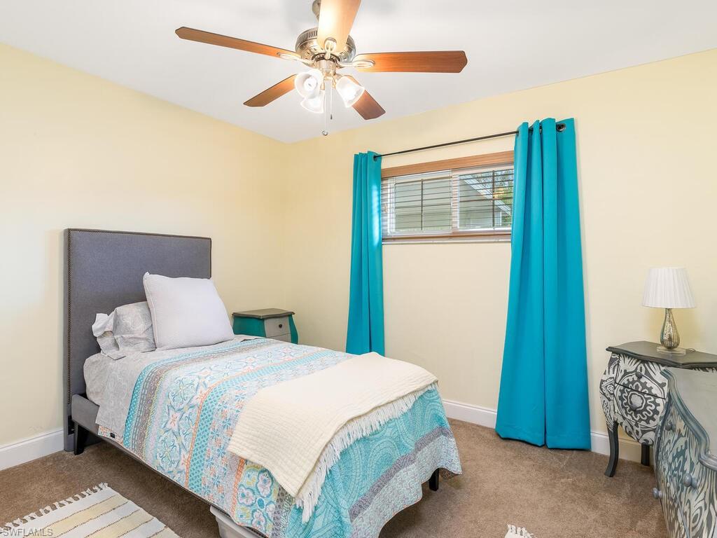 COLONIAL PINES - Residential