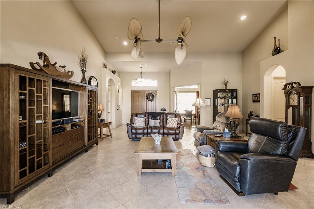 CORAL OAKS GOLF COURSE - Residential