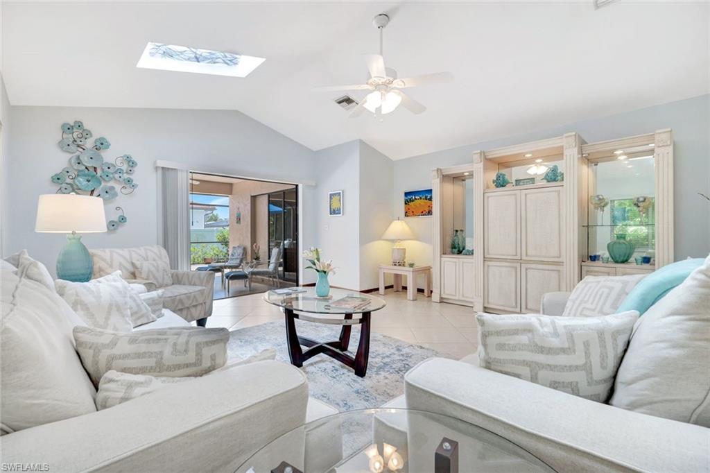 NAPLES PARK - Residential