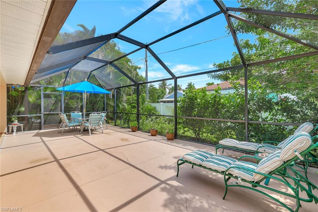 NAPLES PARK - Residential